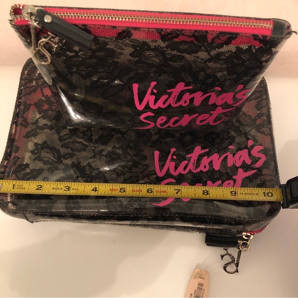 Victoria secrets travel cosmetic with the compartments set - Picture 11 of 11